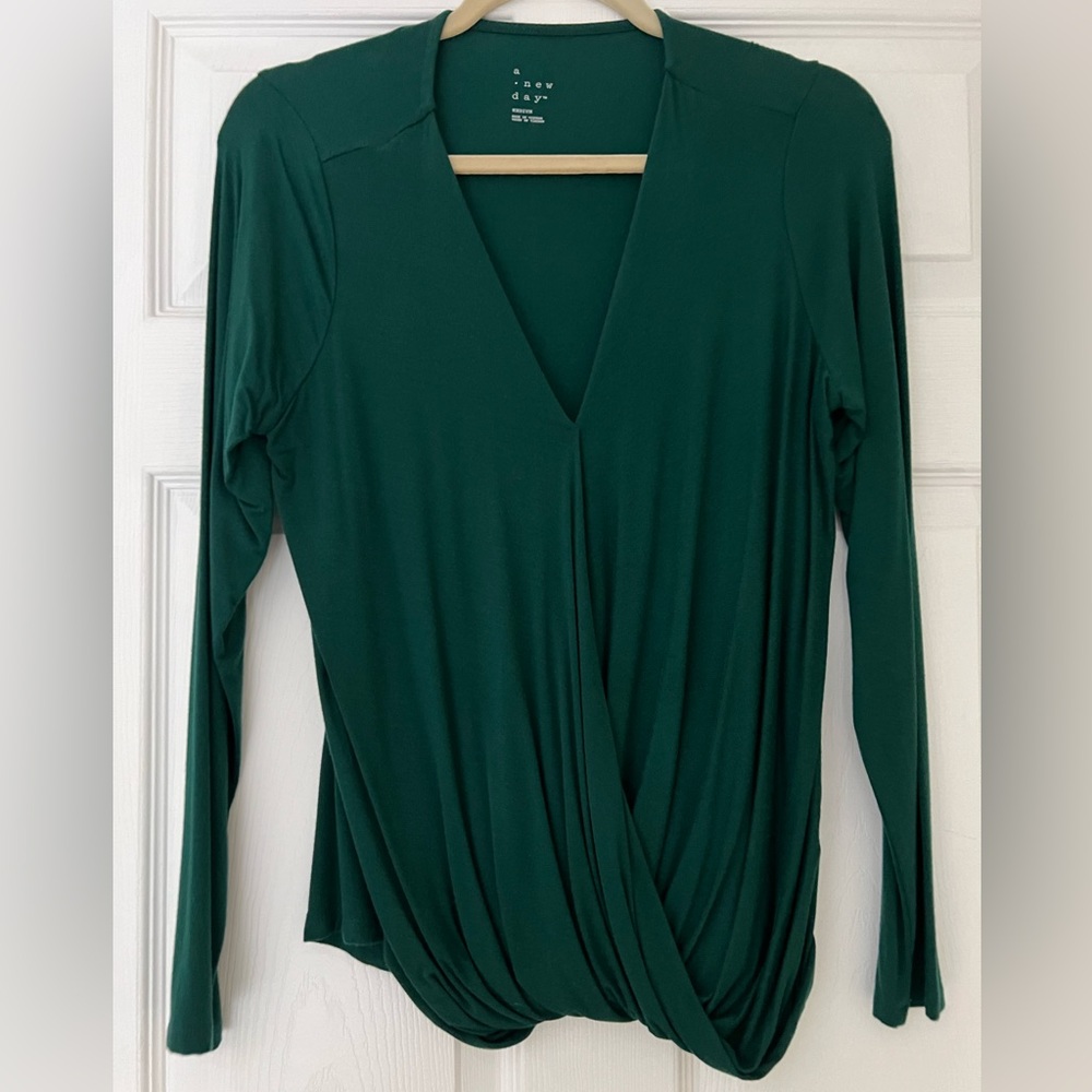 A New Day Womens Top Medium Green Casual Draped Flowy Knit Long Sleeve